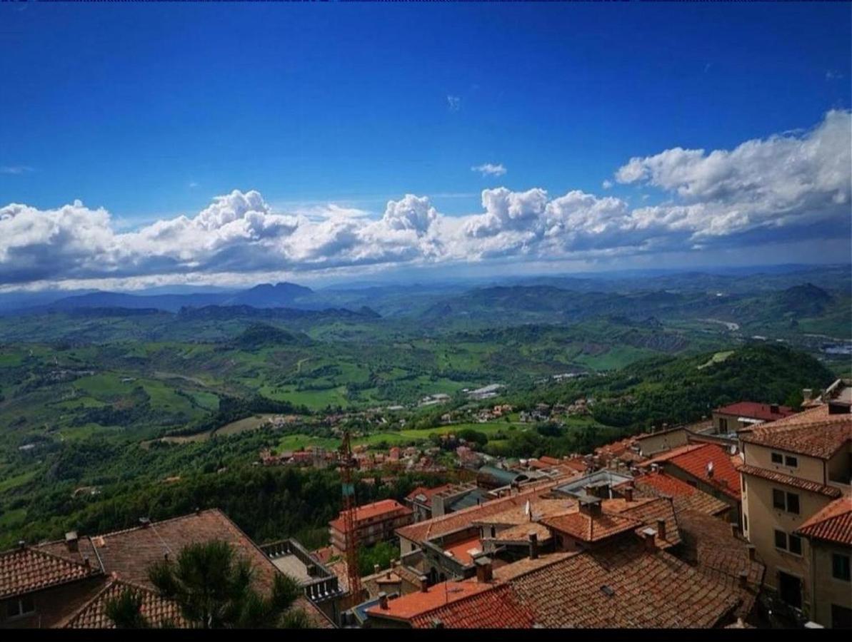 Hotel La Rocca San Marino Exterior foto