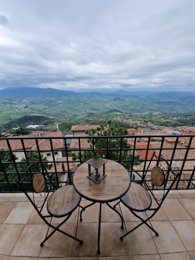 Hotel La Rocca San Marino Exterior foto